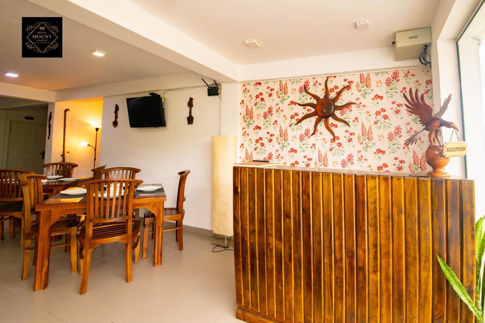 Hotel Mount Castle 3*